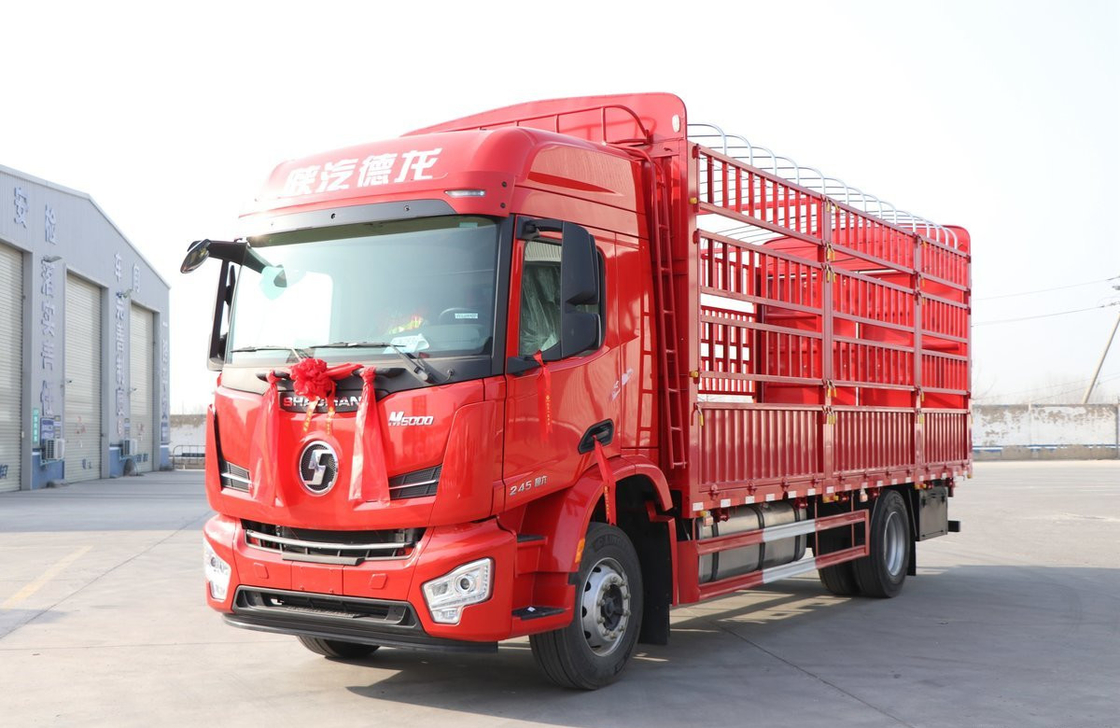 Fence Cargo Trucks Shacman M6000 4*2 Truck Truck Weichai 245hp Motore 8 velocità manuale