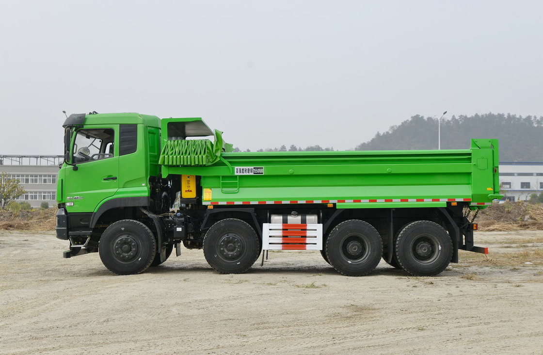 Camion a gomma Donfeng usato Tianlong Cabina 8*4 Camion a gomma pesante 350 CV 5,6 metri Scatola
