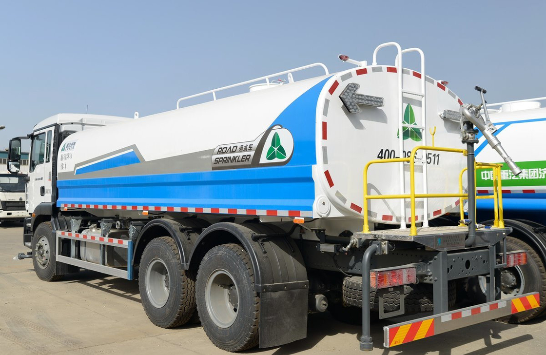 Camion cisterna idraulica 6*4 Sinotruck Sitrak 14m3 Capacità cisterna 9,5 metri di lunghezza 10 ruote