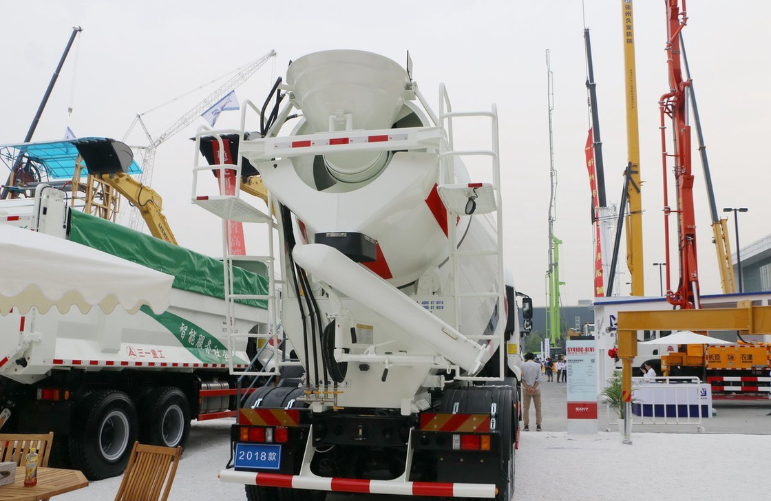 Camionetti per il cemento in vendita Camionetto Sany Mixer 8m3 Capacità del serbatoio 313hp Motore Trasmissione veloce