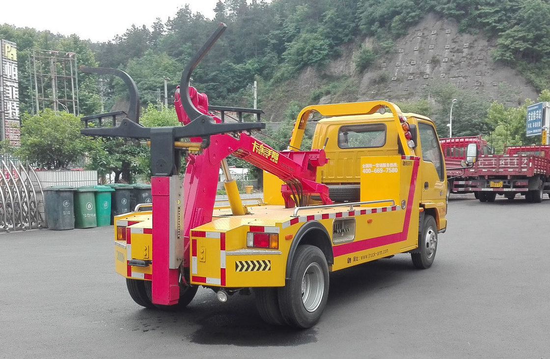 Truck Wrecker Usato Isuzu 600P Modello 4 * 2 Drive Mode 130hp Carico 3 tonnellate Single Cab