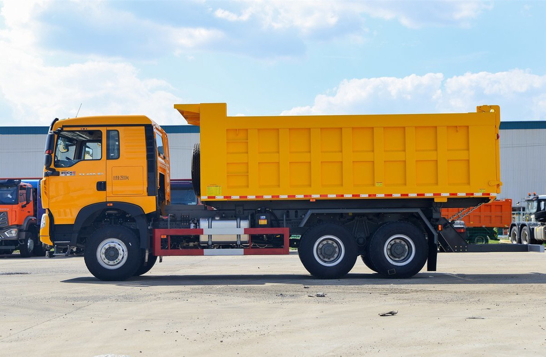 Usato 10 pneumatici autocarro di inclinamento 6,3 metri Box 400hp Howo TX7 Front Lifting 12 velocità manuale