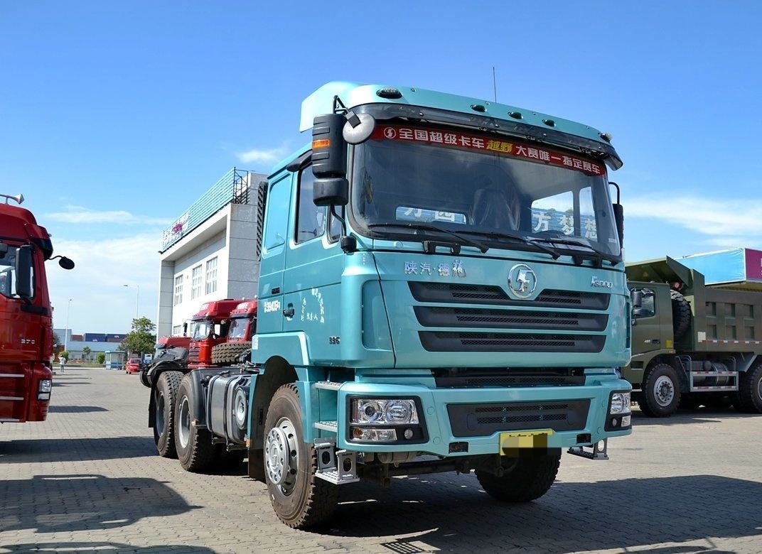 Camion Tractor Head Shacman F3000 Cavallo 10 Ruote 336 CV Trasporto giornaliero di prodotti industriali