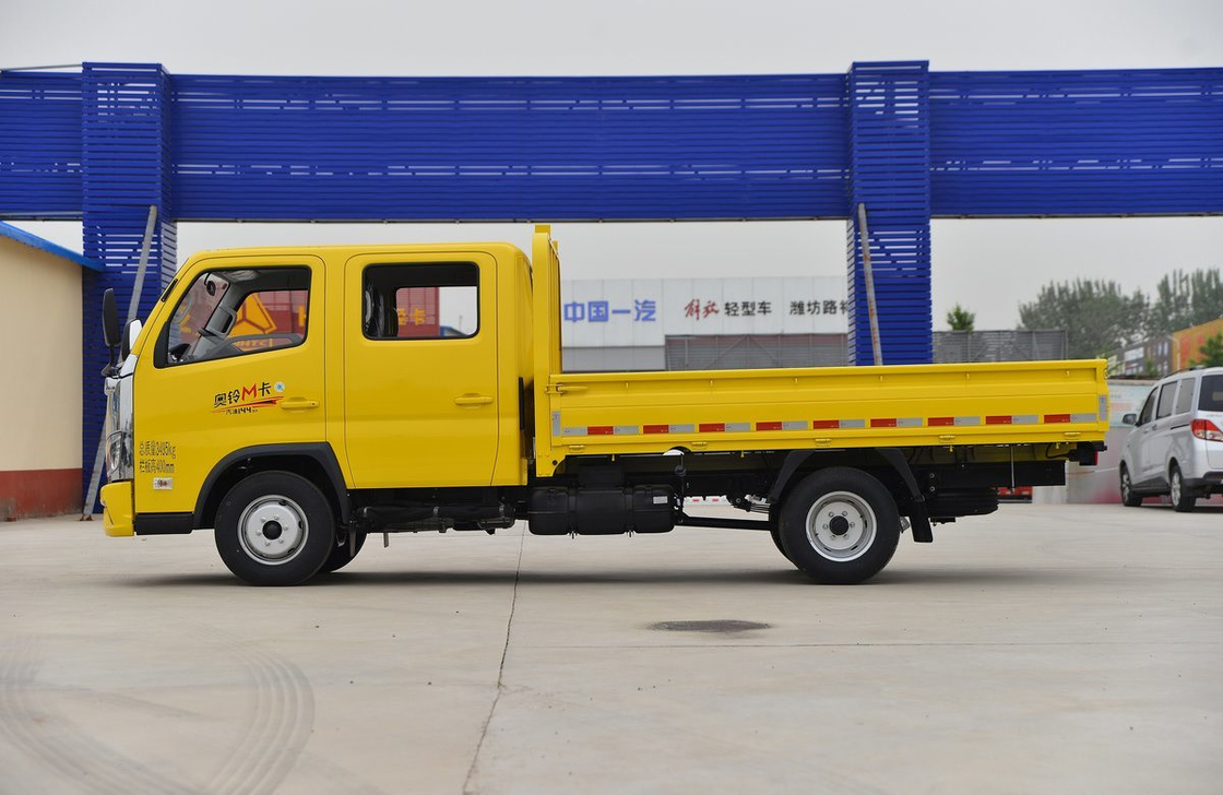 Camion letto Foton Piccolo Camion camion doppio fila 5 posti Cabina Motore a benzina 6 gomme LHD