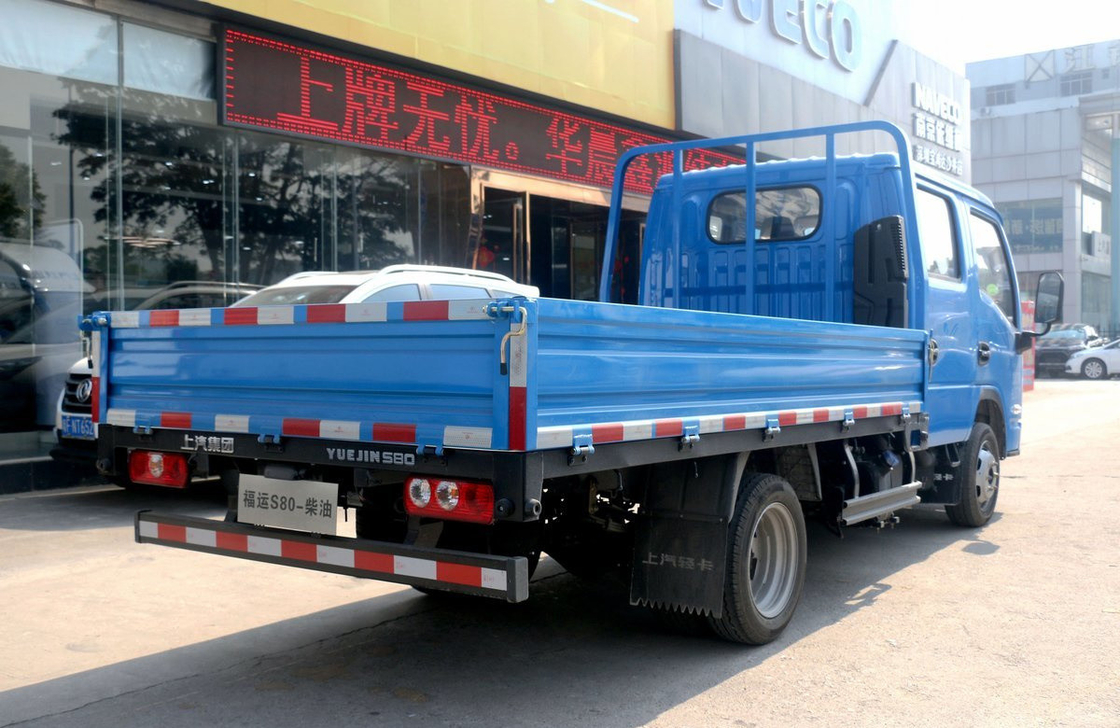 Cargo Trucks In Ghana Light SAIC Truck 2 file di sedili Flat bed box 2300cc cilindrata del motore