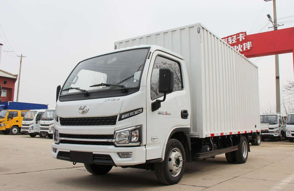 Van Cargo Truck SAIC Mini Truck 13.5m3 Box Single Cab Leaf Spring Diesel Engine Per l'Africa
