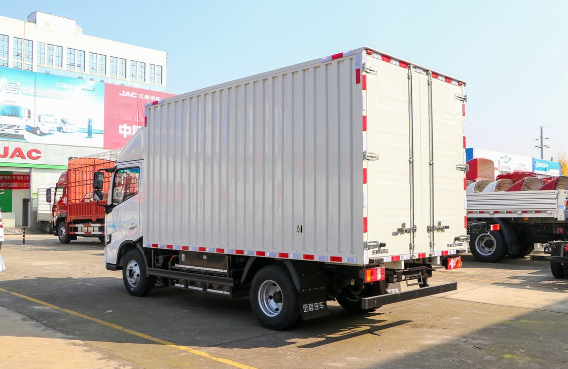 Box Trucks Geely Pure Electric Truck New Energy Fuel 4*2 Van Box 4 metri di aria condizionata