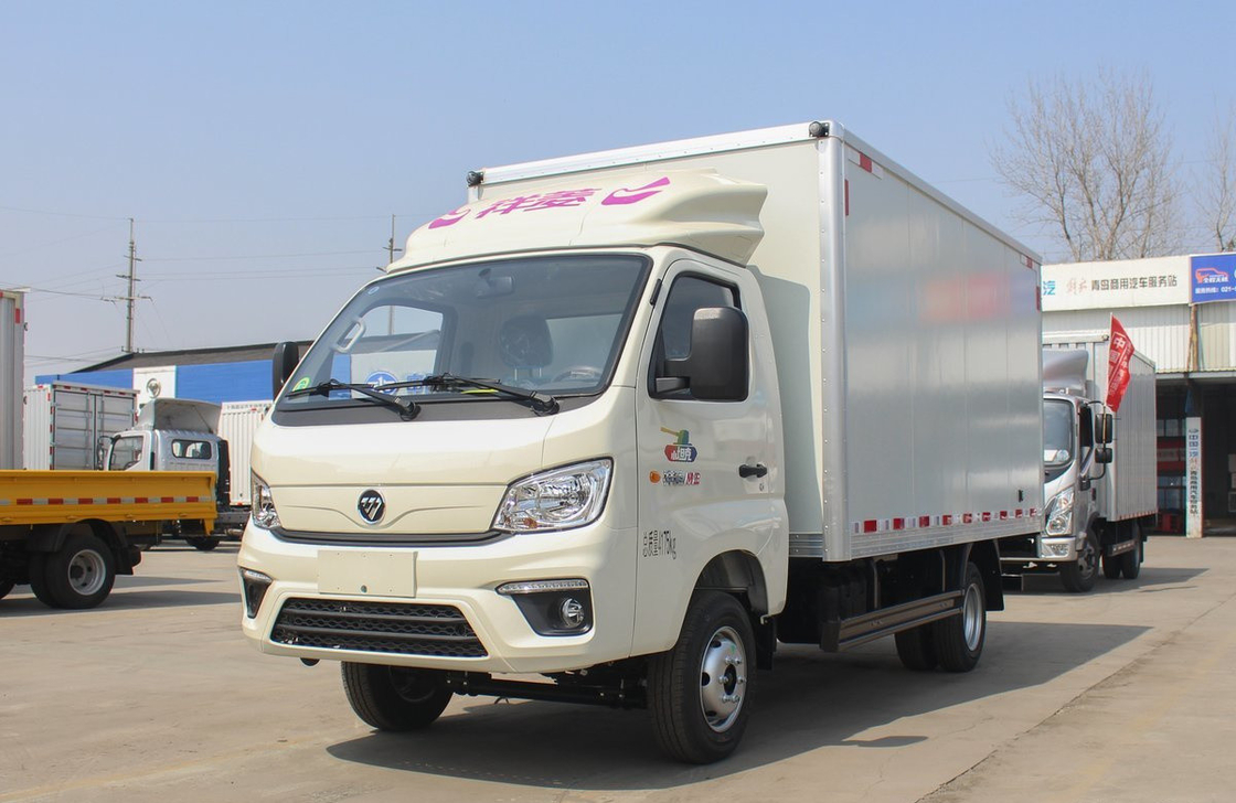Mini Box Truck 3,7 metri Van Box con 2 porte Cabina singola con A/C Motore a benzina 6 pneumatici