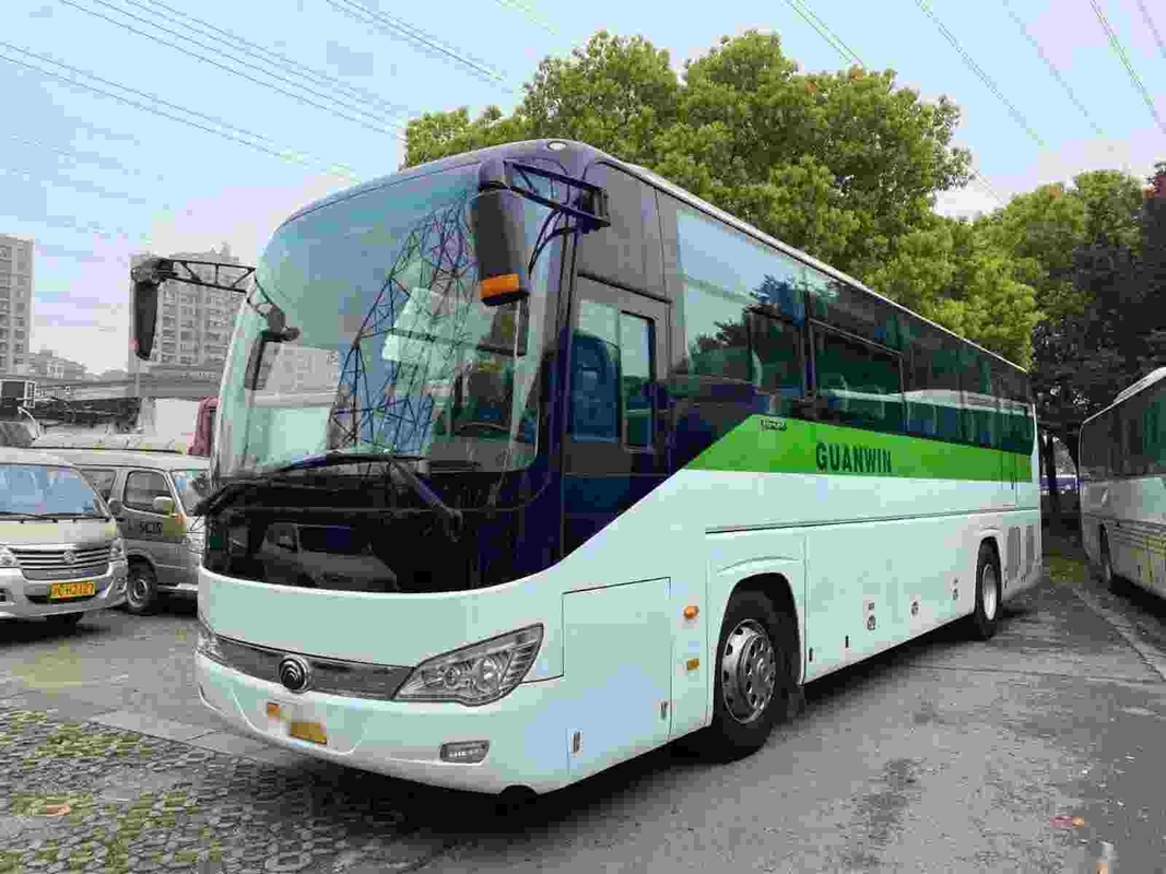 Autobus usato YUTONG lussuoso 2015 Anno Euro-IV Emissioni 51 posti grande bagagliaio