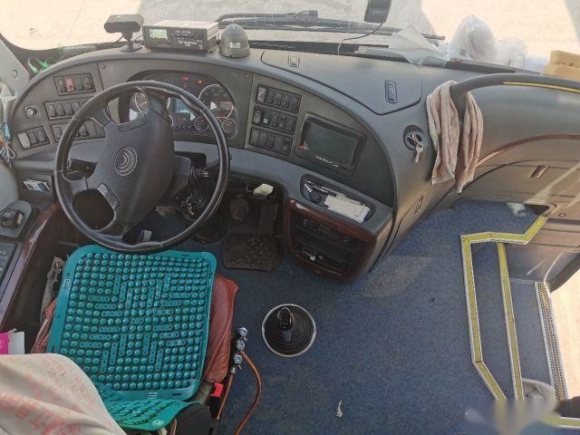 Autobus Youtong di seconda mano ZK6808 a mano sinistra 30 posti Leaf Spring Usato in Africa