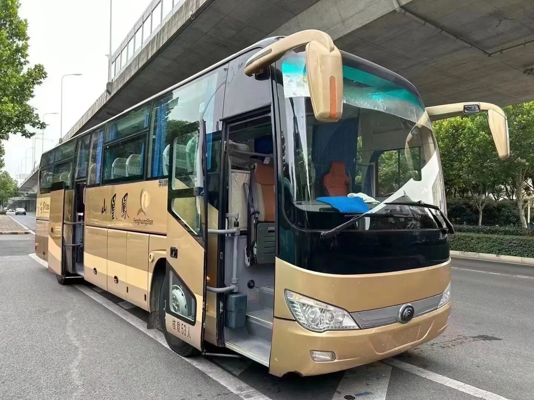 ZK6119 Yutong Used Passenger Bus / 53 posti a sedere Double Door Left-Hand Drive Luxury Bus