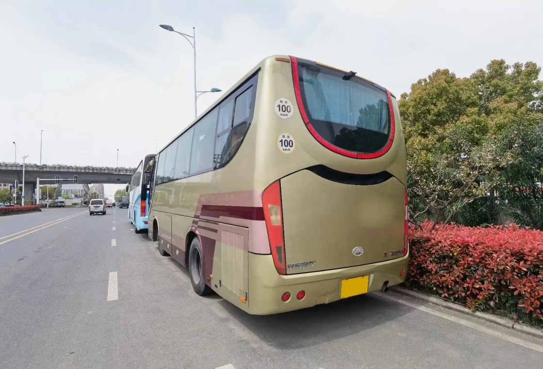 BJ6800 Autobus diesel con aria condizionata a sinistra con grande spazio per il bagaglio