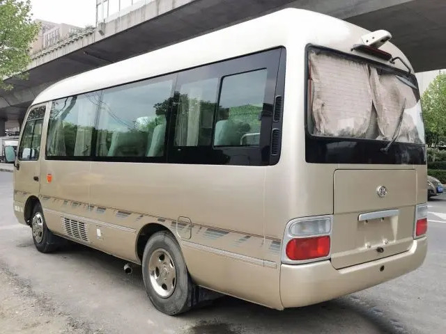HFF6600 Ankai Autobus di medie dimensioni a porta singola a motore diesel montato davanti a guida a sinistra