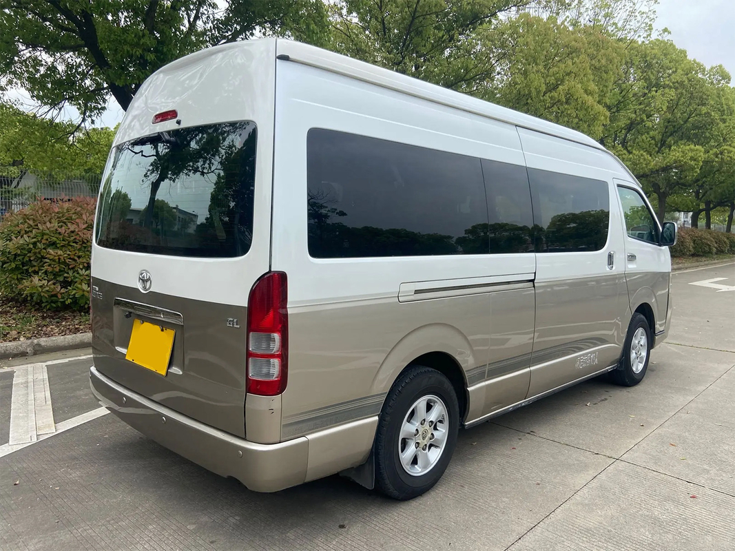 Toyota Hiace 13 posti a guida sinistra Minibus elettrico a doppia porta Euro 4 Standard Champagne Gold
