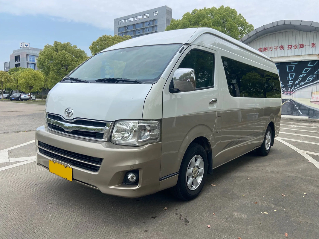 Toyota Hiace 13 posti a guida sinistra Minibus elettrico a doppia porta Euro 4 Standard Champagne Gold