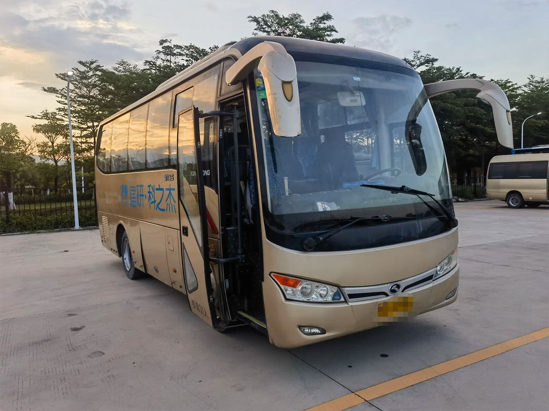 XMQ6759 Euro 4 Standard 7.5m a guida sinistra Motore diesel KingLong Autobus passeggeri usati