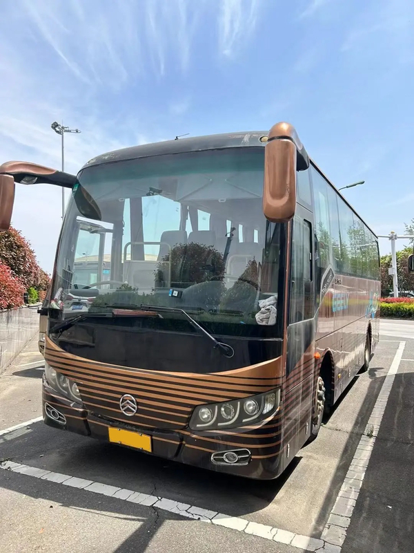 Autobus di lusso di seconda mano 39 posti colore oro Euro 4 Motore Yuchai Autobus Golden Dragon XML6907