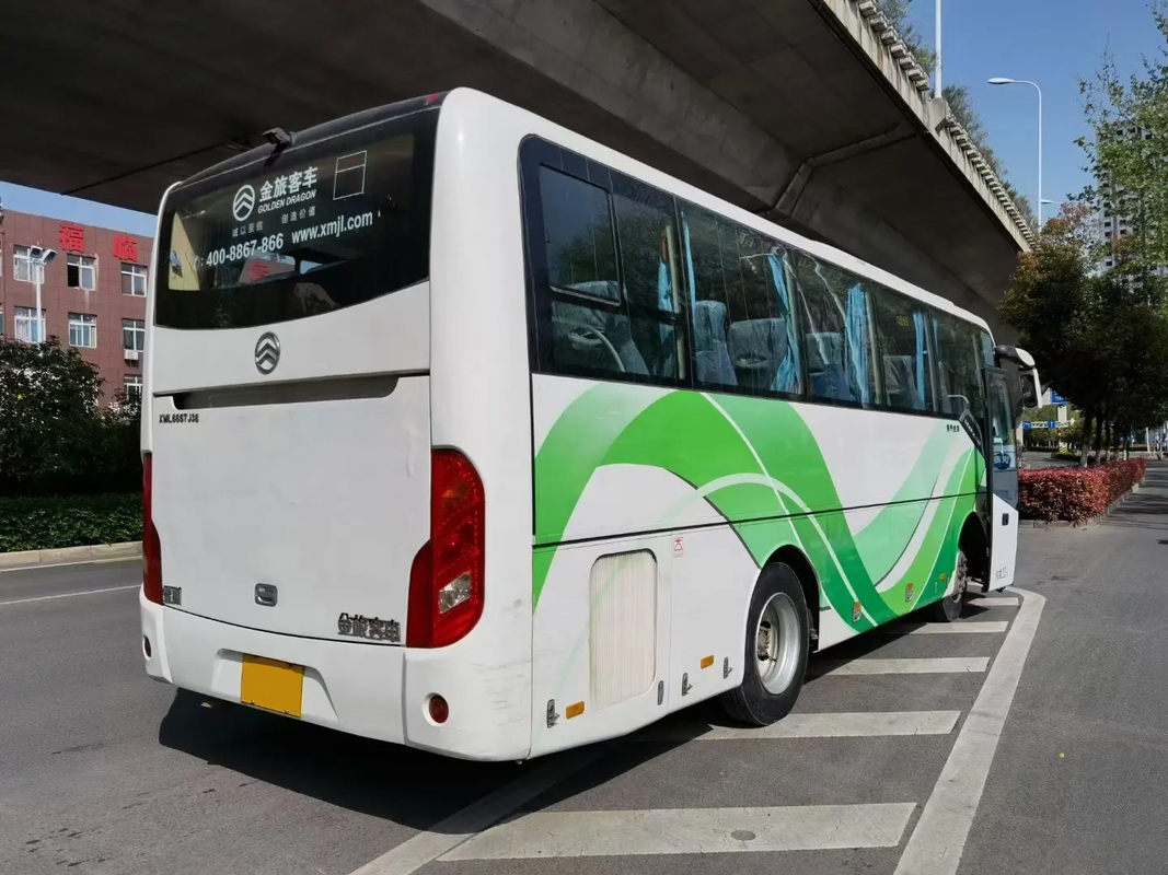 XML6857 33 posti, motore diesel bianco a porta singola e autobus di seconda mano climatizzato