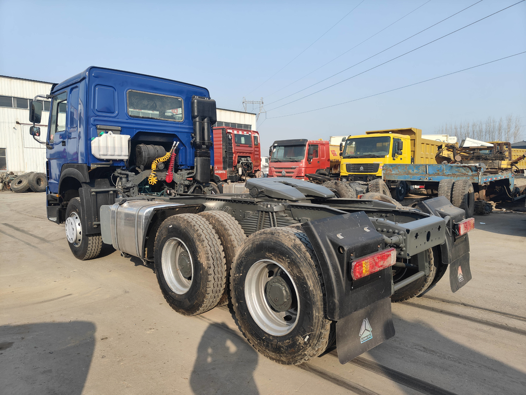 Usato 420 Howo Trucks 6*4 Drive Mode 12 Ruote Trailer Head Euro 3 Uso in Africa