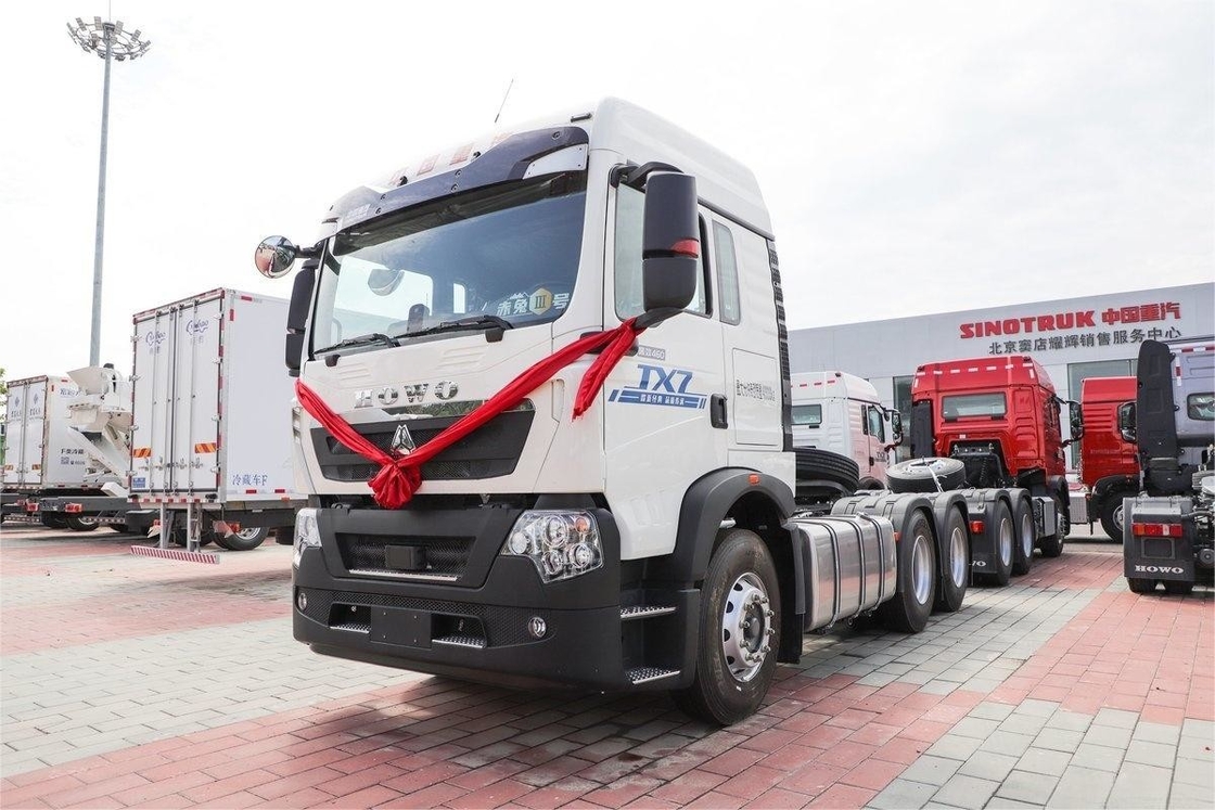 Howo Tractor Trucks 12Gear 6*4 Dieci pneumatici 460 CV 6 cilindri Motore diesel a fila singola Semi