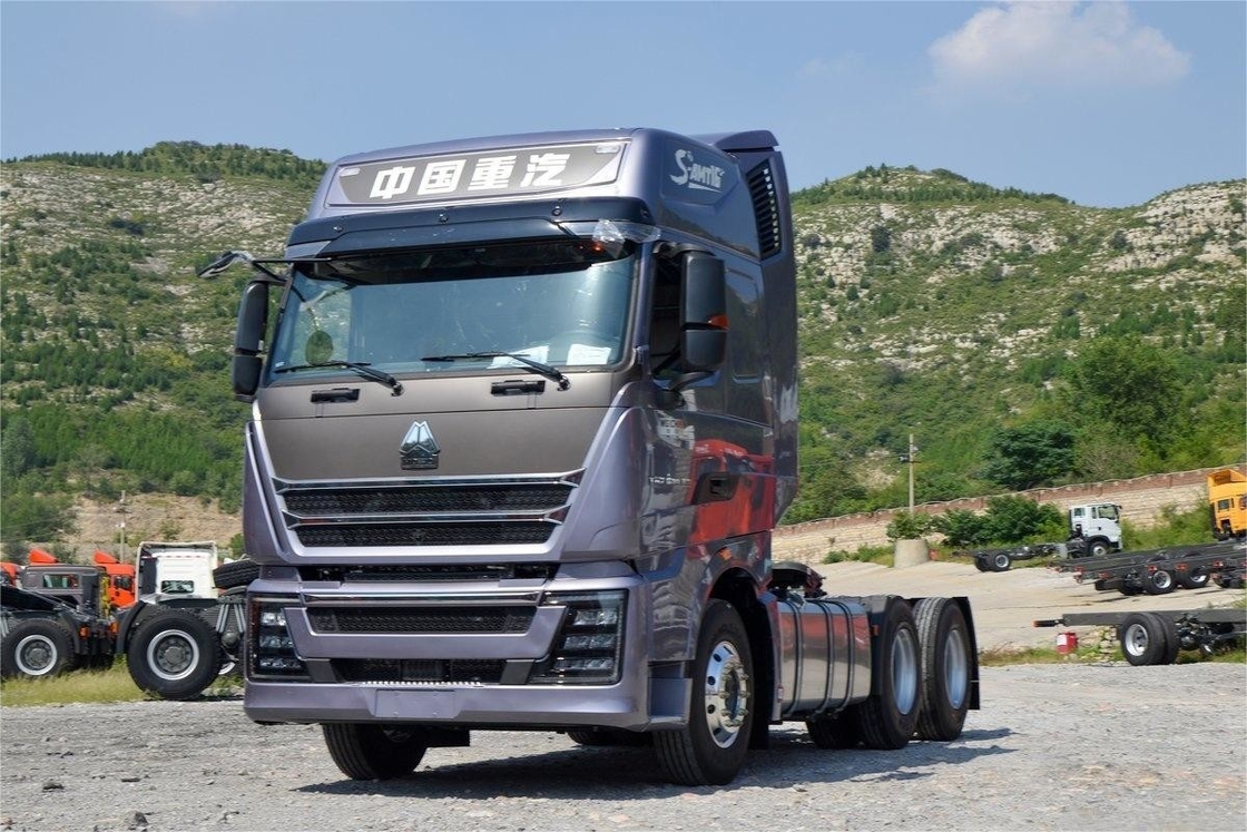 HOWO TH7 Camion 610HP 6*4 AMT Camion automatico per merci pericolose Trattore Camion deflettore di tetto alto