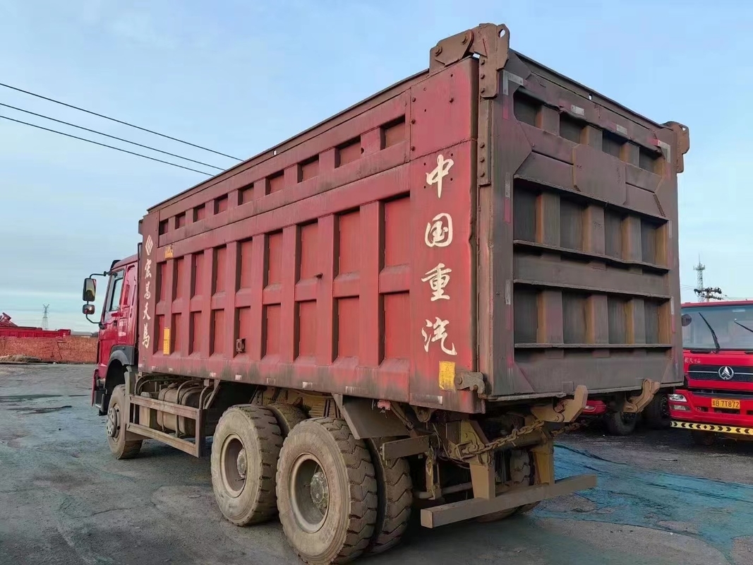 Sino Truck Howo 6x4 Euro 3 Utilizzo delle emissioni in Africa 2019 Anno reale Howo Dump Truck Mining
