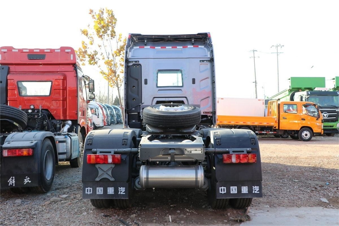 HOWO Camion pesante trattore alto tetto deflettore 6X4 Diesel 16 marce 480 cavalli di potenza nazionale VI