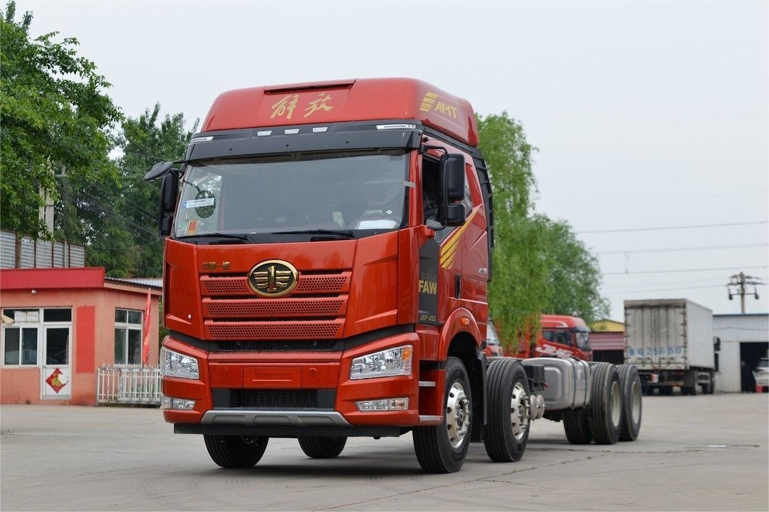 FAW Jiefang Heavy Truck High Top 10-Speed Diesel 8X4 320HP 9,5m Railings Carry Truck Chassis