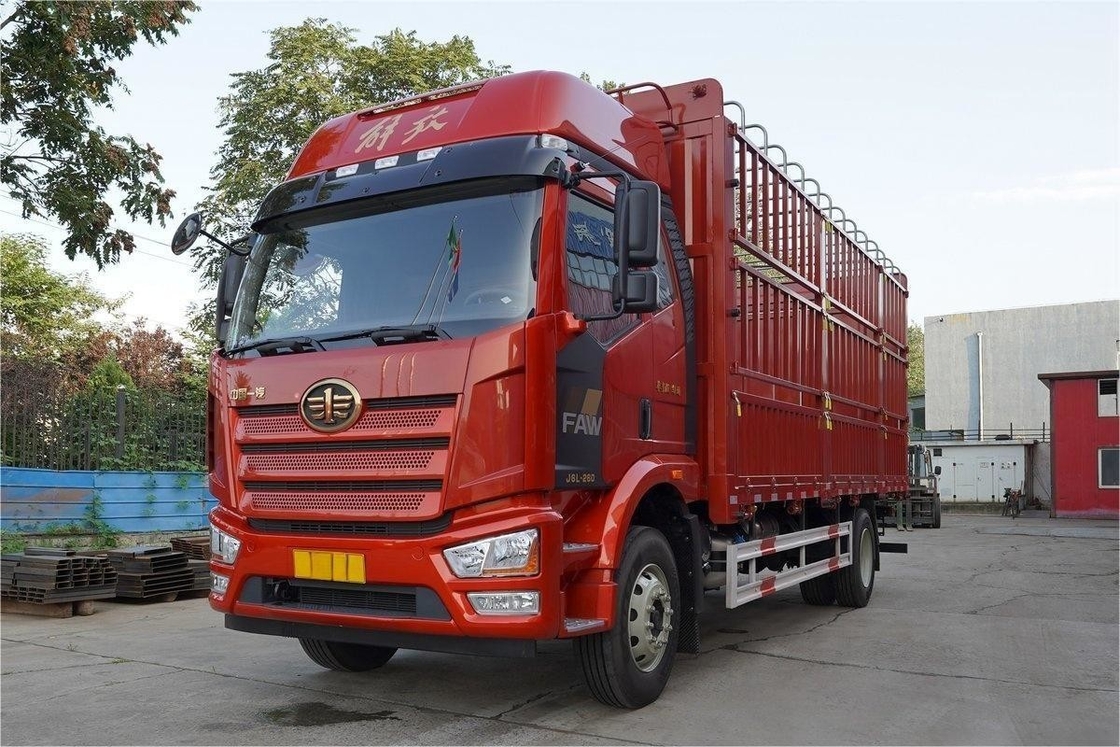 FAW Jiefang Truck Single-row and Half-seat 260HP Diesel a 8 velocità 4X2 6.75m Fence Truck