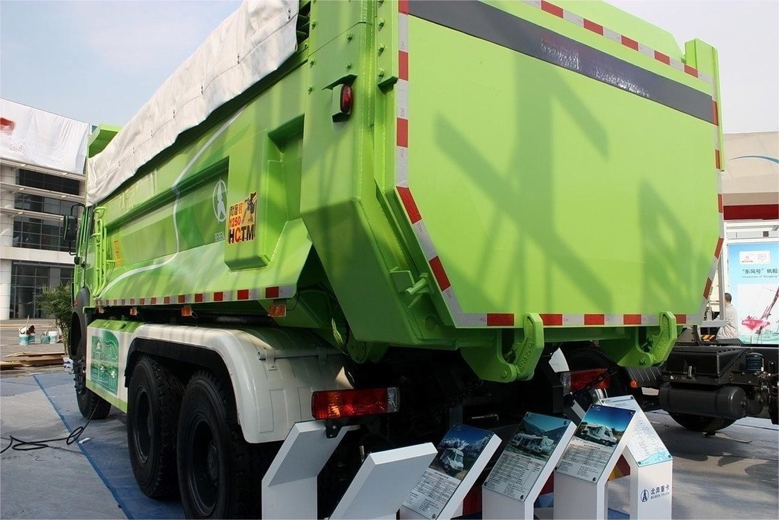 Camion pesante Beiben 336HP 6X4 5,6m Diesel 12 marce Camion a forma di U con copertura di telo