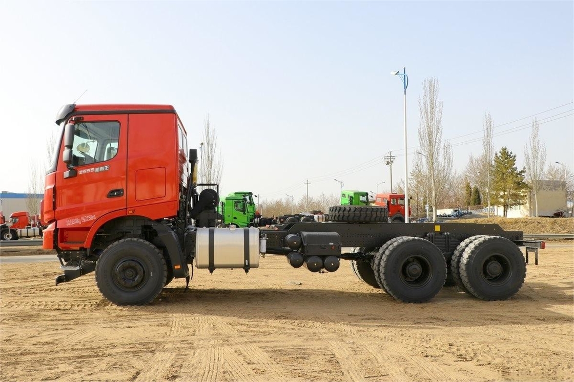 Camion pesante Beiben 550 CV 6X4 Multiplici coperture superiori ecologiche 6m Camione scarico Chassis