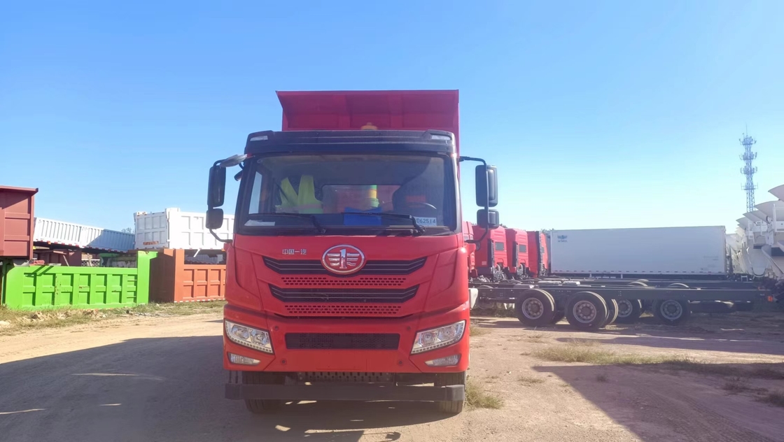 8*4 Camionetti di gomma usati in vendita 22cbm Capacità secchio FAW V20 Camionetto di scarico 340hp Diesel