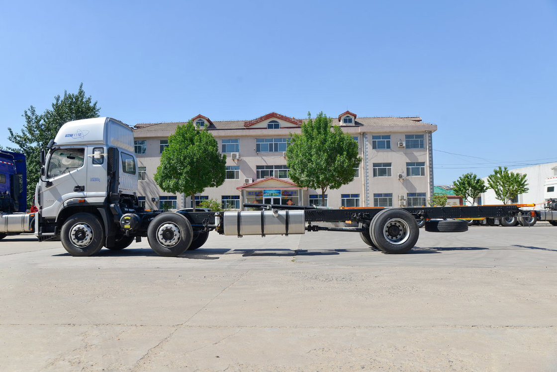 Single Row And Half Seats Foton Auman Camion con tetto alto Diesel 245HP 6X2 8,6m Chassis del camion