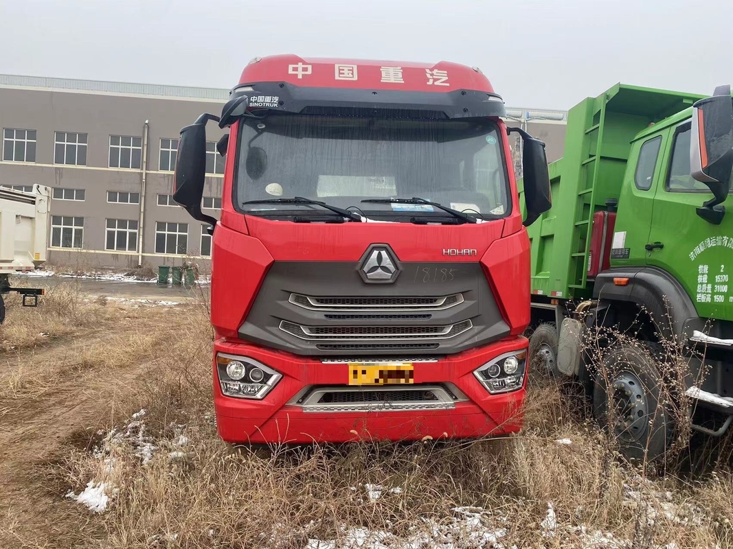 Sino Truck Leaf Spring Weichai 440hp Motore forte Hohan Testa del trattore 6*4 Alto tetto con climatizzatore