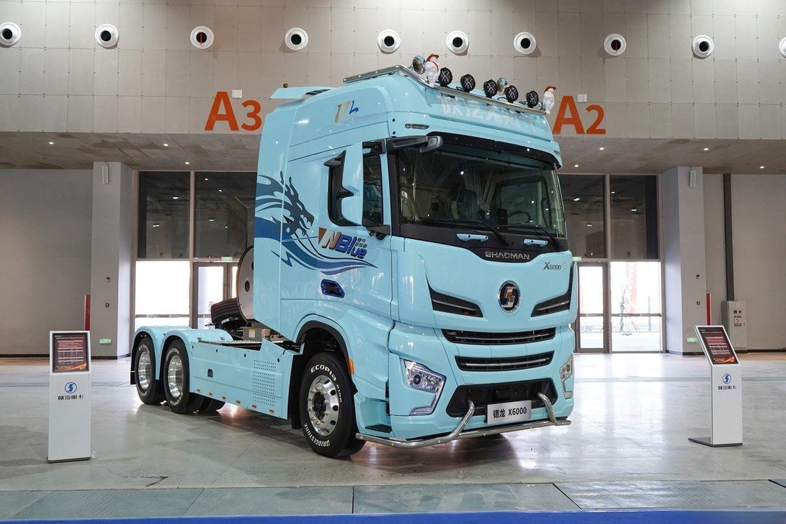 Shacman X6000 Tractor Truck Diesel 700 Hp 6X4 LNG AMT Alto tetto fila singola e mezzo sedile