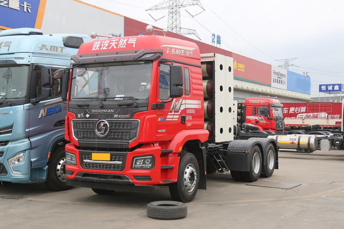Motore Weichai a mezza seduta a fila singola 460 CV 6X4 con tetto alto Trattore a GNC Shacman Camion pesante