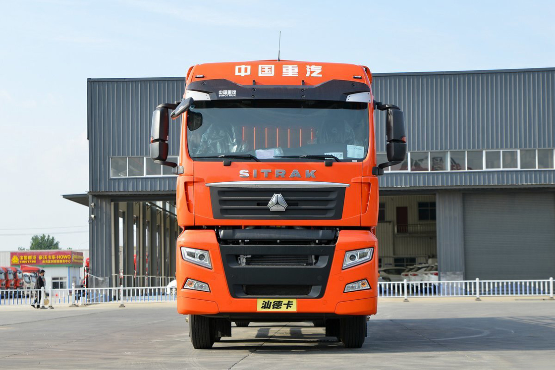 Sinotruk G5 Modello 250 CV 4X2 6.8m AMT Deflettore a 8 velocità e piastra di flusso SITRAK Fence Truck