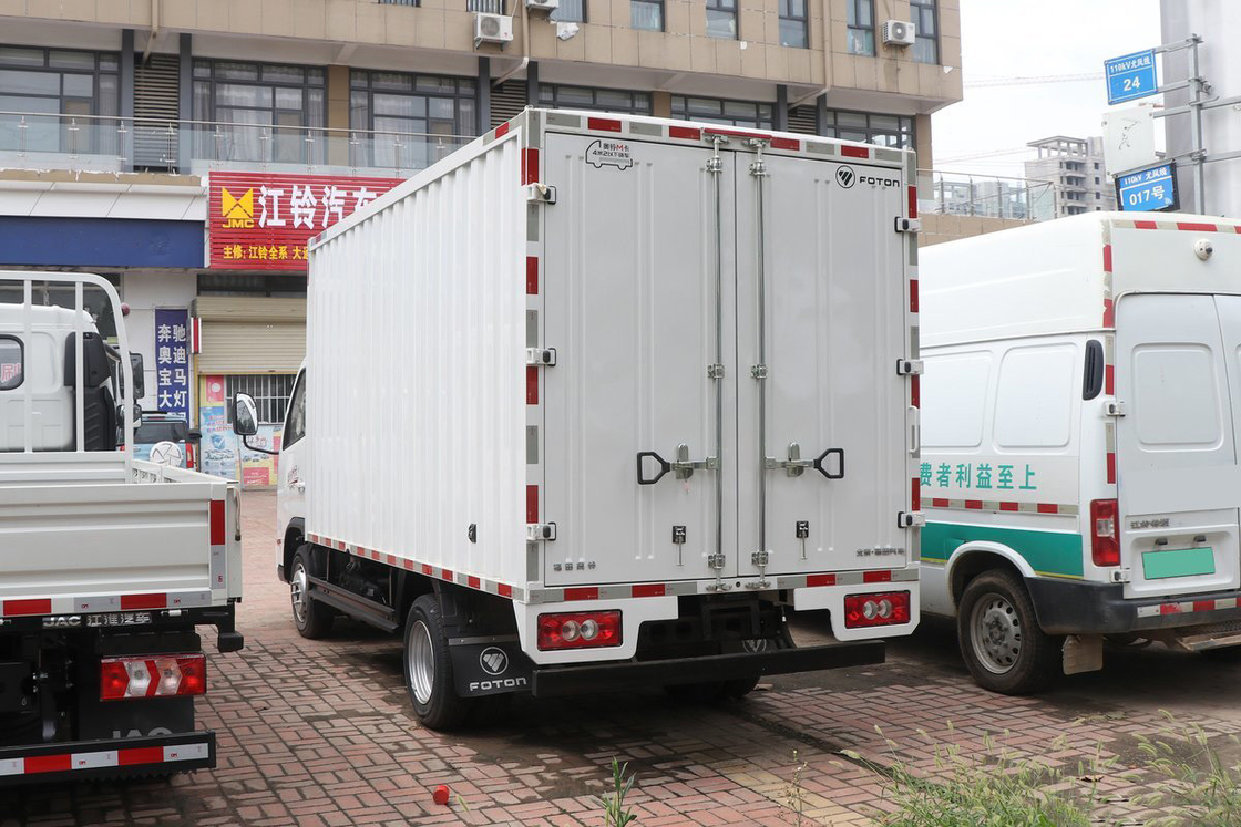 Buono condizionamento dell'aria Deflector Sedile a fila singola 2.0L Benzina 144HP 4.17m Foton Van Truck