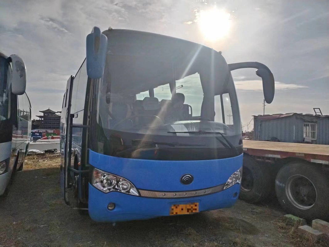 39 posti a sedere YUTONG Bus ZK6888 Autobus diesel usato Autocarro di seconda mano Euro III Emissione portabagagli
