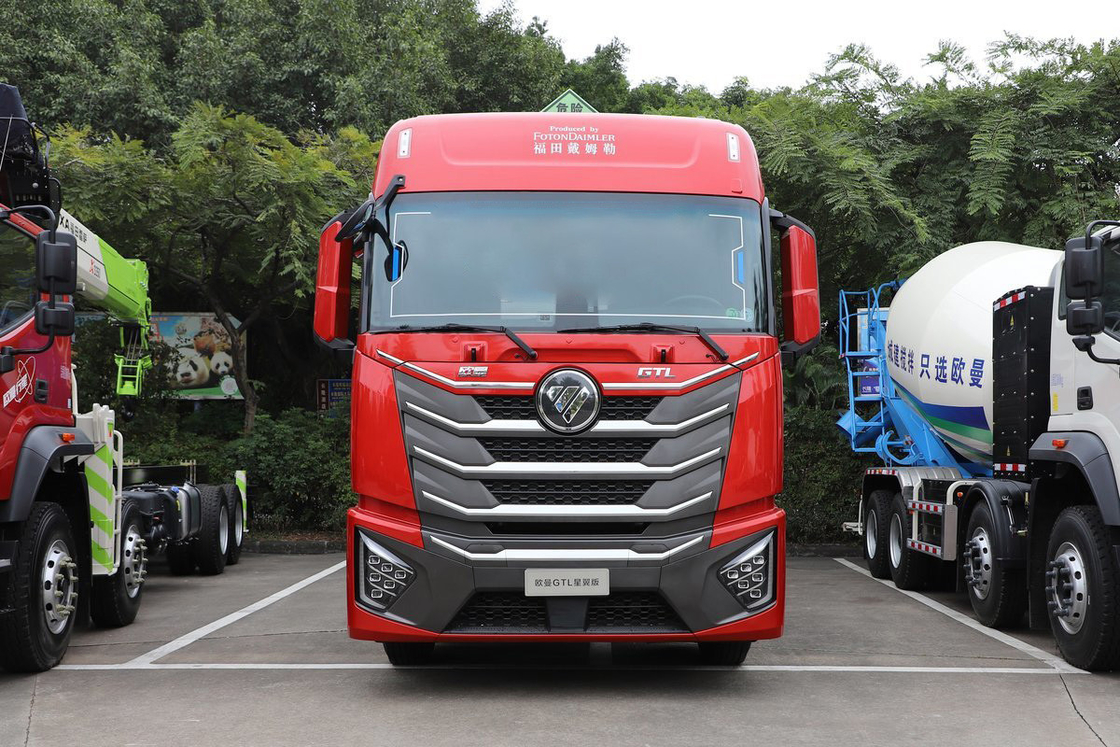 Auman HFV5320 GTL Mezza fila di sedili Diesel a 12 velocità 360 CV 8X4 Serbatoio di carburante 30m3 Foton Oil Tanker Truck