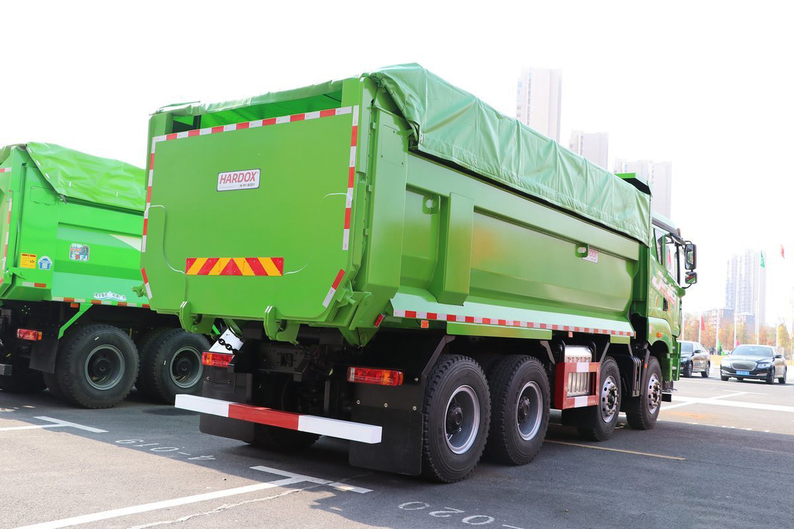 Qingdao Jiefang Dump Truck JH6 Heavy Truck Diesel 400 HP Sedile a mezza fila 8X4 5,8m Container di scarico posteriore