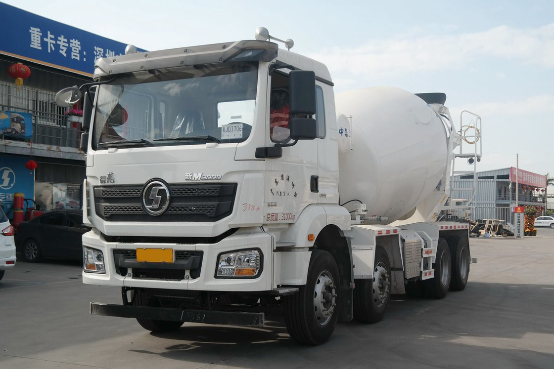 Shaanxi Automobile Heavy Truck Delong Nuovo M3000 336HP 8X4 7.49m3 Camione miscelatore di calcestruzzo