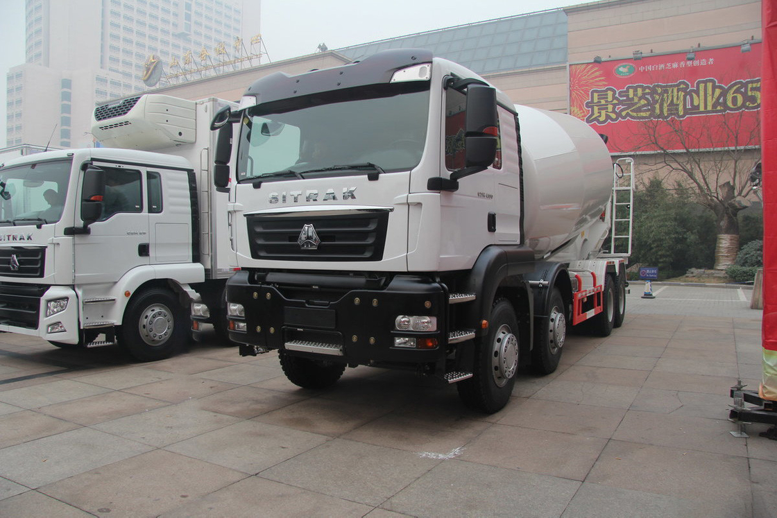 Sinotruk SITRAK C7H Camion pesante diesel a 16 velocità 400 CV 8X4 6,5 m3 Camion miscelatore di calcestruzzo