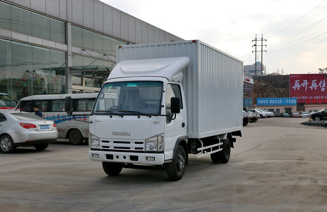 Camion merci Isuzu 15 tonnellate Camion camion furgone Box Motore diesel 5.2L cilindrata 4*2 modalità di guida