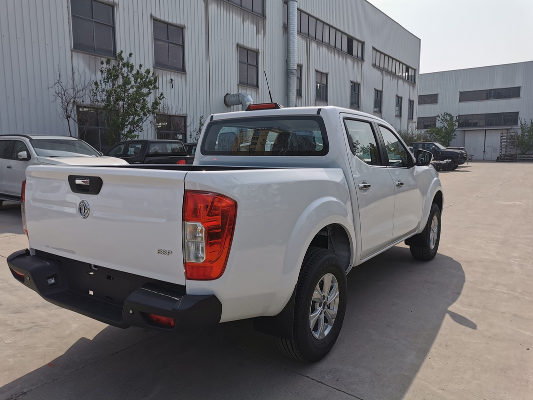 Pickup piccolo 4x4 Cina Dongfeng ricco 7 trasmissione automatica 8 velocità 5 posti guida stradale cattiva
