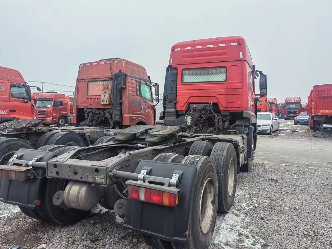 Camion usato Unità trattore Sinotuck Hohan 6*4 modalità di guida 10 ruote Motore diesel 460 CV LHD