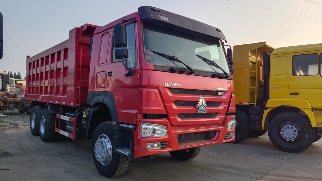 Howo Dump Truck Usato Una fila e mezza Cabina Sinotruk Tipper 20cbm Box 380hp Euro 2 Emissioni