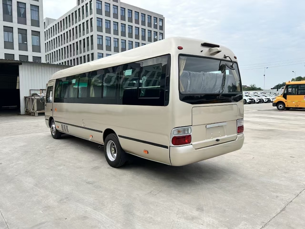 Cina Minibus 30 posti Cummins Motore Diesel A/C Nuovo LHD Euro 2 Emissioni Usato in Ghana