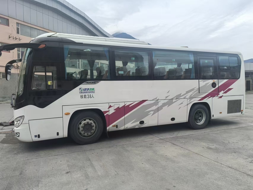 Autobus di seconda mano 38 posti Autobus di tour medio Yutong ZK6906 Con 8 metri di lunghezza Airbag sospensione