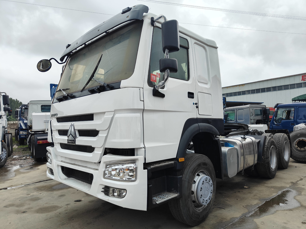 Howo Trailer Head Truck 2022 Year Howo Tractor Truck 371hp Emissioni Euro 2 Completamente ristrutturato